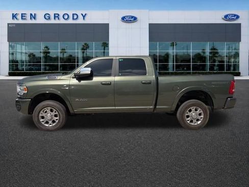 Used 2022 RAM 2500 Laramie AWD/4WD image 3