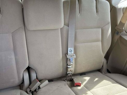 Used 2014 Dodge Grand Caravan SXT FWD image 3
