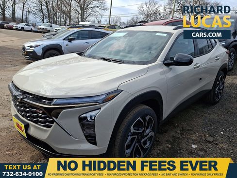 New 2026 Chevrolet Trax RS image 1