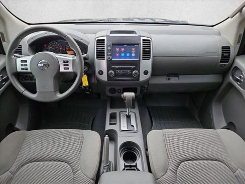 Used 2019 Nissan Frontier SV image 18