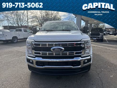 Used 2023 Ford F450 XLT w/ FX4 Off-Road Package image 3