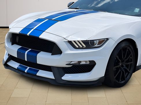 Used 2017 Ford Mustang Shelby GT350 w/ Electronics Package RWD image 33
