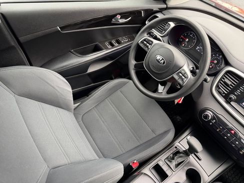 Used 2019 Kia Sorento FWD image 22