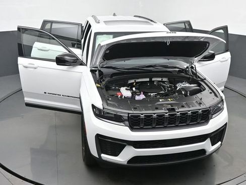 New 2026 Jeep Grand Cherokee Laredo image 62