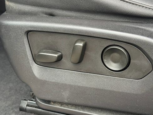 Used 2023 Chevrolet Silverado 1500 LT Trail Boss w/ Convenience Package II image 25