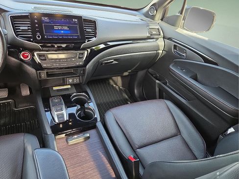 Used 2023 Honda Ridgeline Black Edition image 12