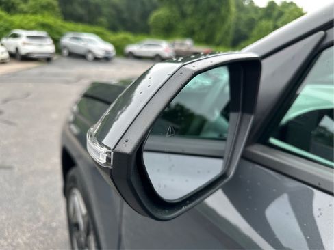 Used 2024 Hyundai Kona SEL FWD image 25