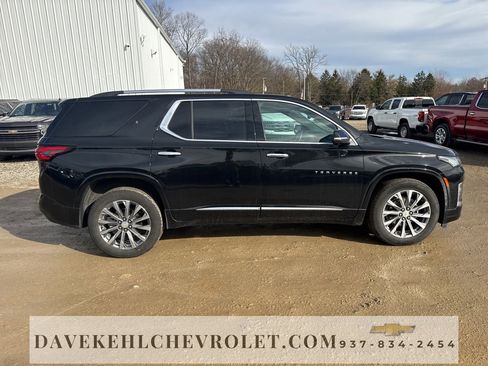Used 2023 Chevrolet Traverse Premier image 47