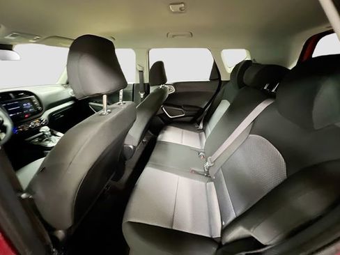 Certified 2022 Kia Soul LX w/ Technology Package image 22