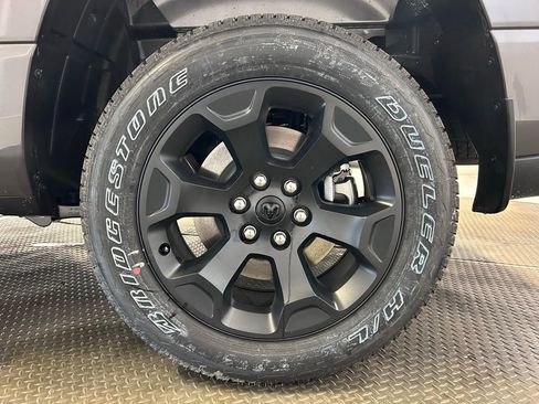 New 2026 RAM 1500 Express AWD/4WD image 31