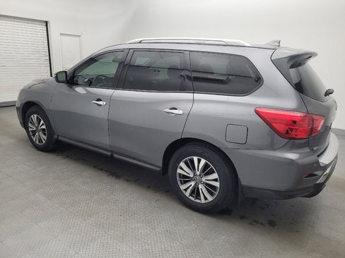 Used 2020 Nissan Pathfinder S image 3