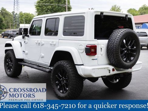 Used 2021 Jeep Wrangler Unlimited Sahara AWD/4WD image 4