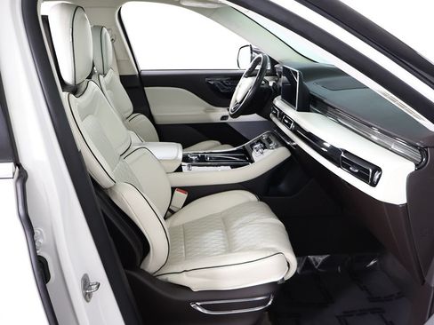 Used 2020 Lincoln Aviator Black Label w/ Dynamic Handling Package AWD/4WD image 36