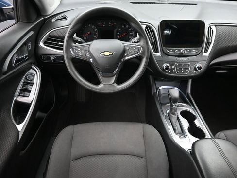 Used 2024 Chevrolet Malibu LT FWD image 11