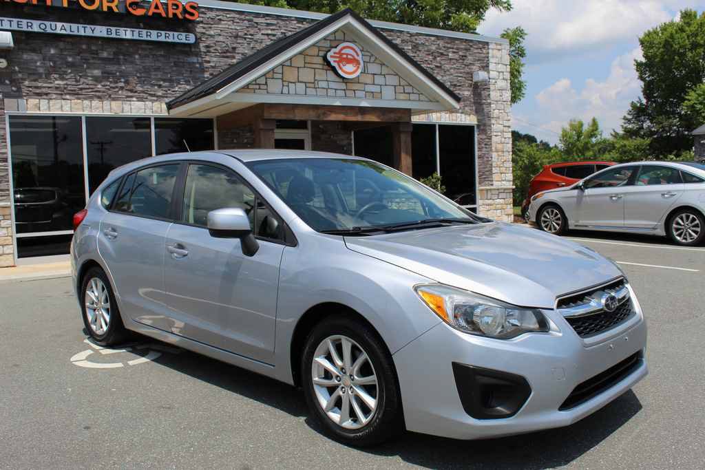 Used 2014 Subaru Impreza 2.0i Premium AWD/4WD image 3