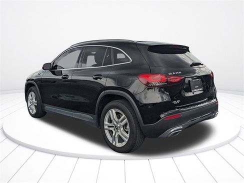 Used 2023 Mercedes-Benz GLA 250 4MATIC image 5