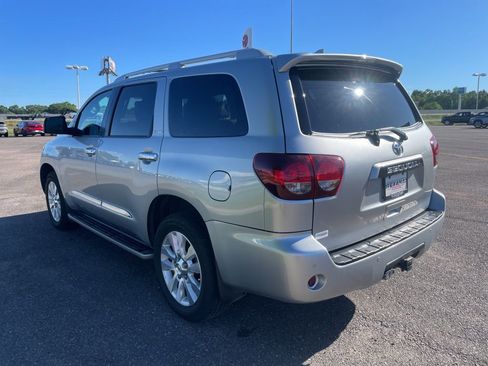 Used 2020 Toyota Sequoia Platinum image 6
