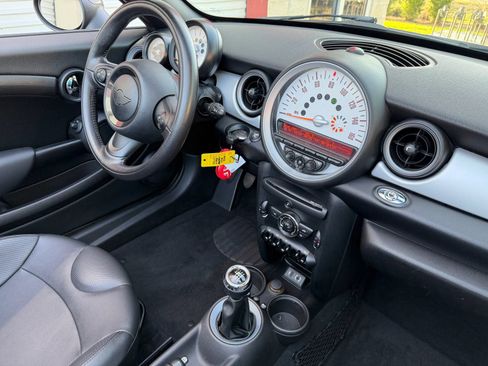 Used 2013 MINI Cooper Roadster FWD image 86
