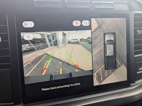 Used 2024 Ford F250 Lariat w/ Sport Appearance Package image 18