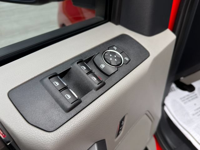 Used 2022 Ford F250 XLT w/ Black Appearance Package AWD/4WD image 18