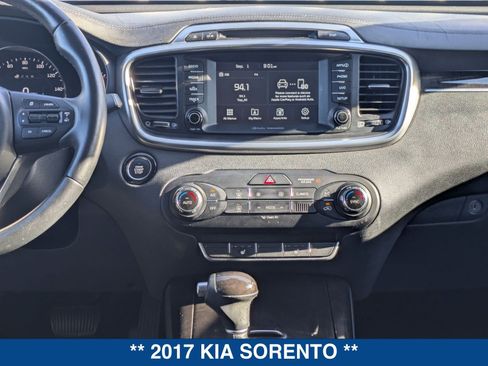 Used 2017 Kia Sorento EX w/ EX V6 Premium Package AWD/4WD image 21