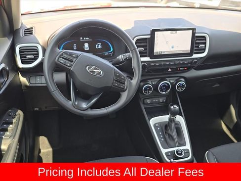 Certified 2025 Hyundai Venue Limited FWD image 11