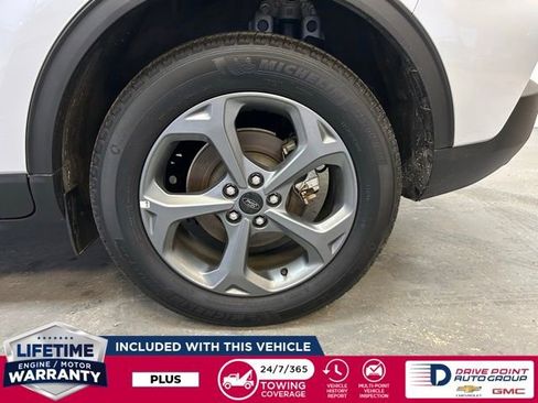 Used 2025 Ford Escape ST-Line image 9