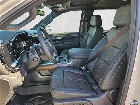 New 2026 Chevrolet Silverado 1500 High Country AWD/4WD image 4