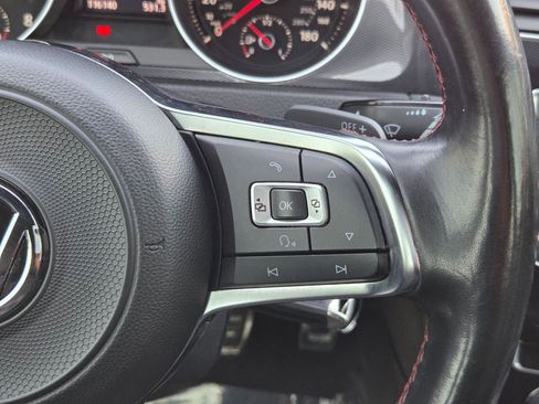Used 2017 Volkswagen GTI S image 25