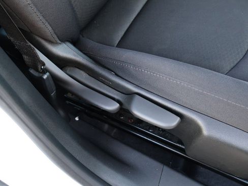 Used 2024 Chevrolet Malibu LT image 34