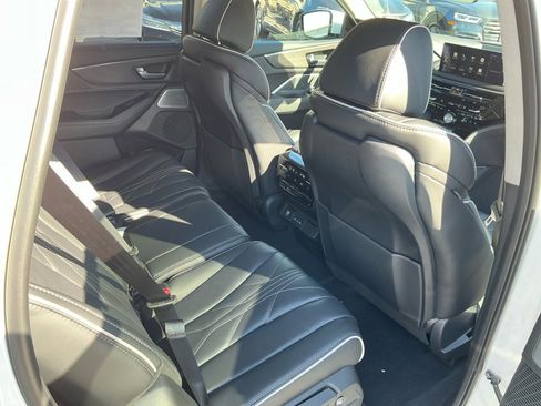 Used 2026 Acura MDX SH-AWD w/ Advance Package image 28