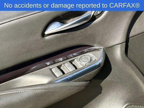 Certified 2023 Cadillac XT4 Luxury w/ Cold Weather Package image 17