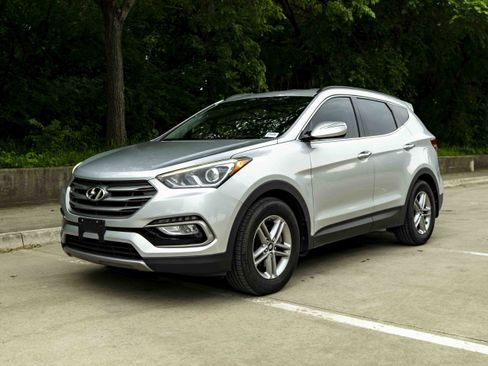 Used 2017 Hyundai Santa Fe Sport FWD image 5