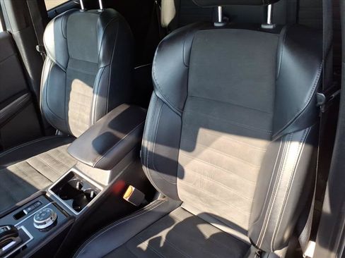 Used 2024 Mitsubishi Outlander SE AWD/4WD image 17