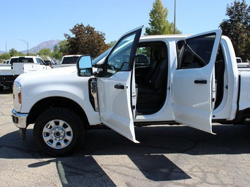 Used 2024 Ford F350 XLT w/ FX4 Off-Road Package AWD/4WD image 10