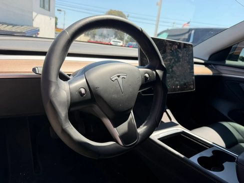 Used 2022 Tesla Model 3 Long Range AWD/4WD image 11