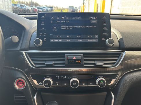 Used 2020 Honda Accord Sport image 14