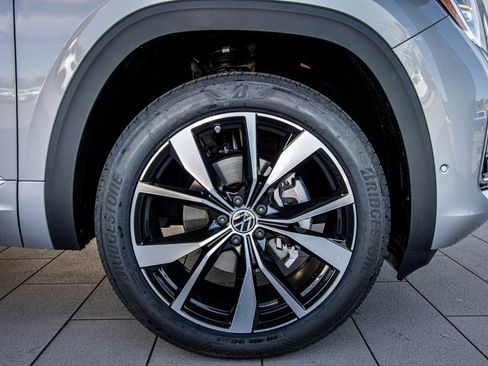 New 2026 Volkswagen Atlas SEL Premium R-Line image 22