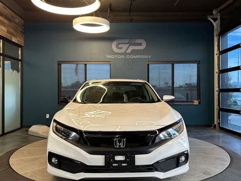 Used 2020 Honda Civic Touring image 8