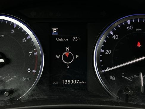 Used 2017 Toyota Highlander XLE FWD image 17