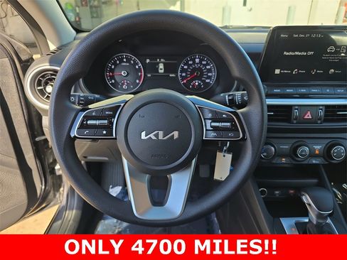 Used 2024 Kia Forte LXS w/ LXS Technology Package image 16