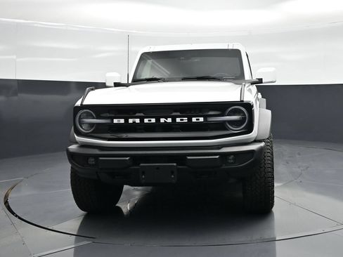 Used 2025 Ford Bronco Outer Banks w/ Sasquatch Package AWD/4WD image 20