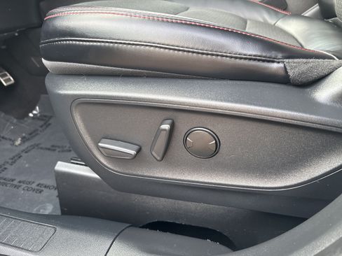 Used 2024 Ford Escape ST-Line w/ Tech Pack #1 AWD/4WD image 13