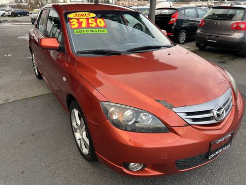Used 2005 MAZDA MAZDA3 s image 2