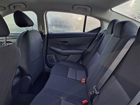 New 2025 Nissan Sentra SV image 5