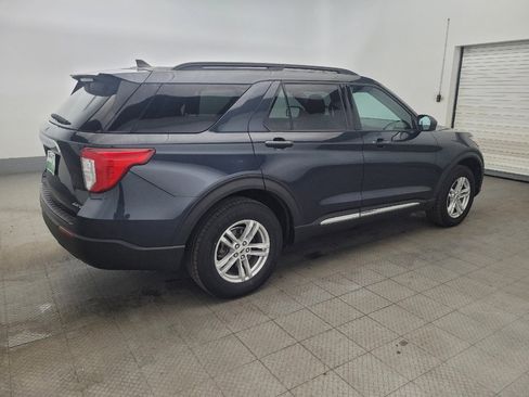 Used 2022 Ford Explorer XLT image 10