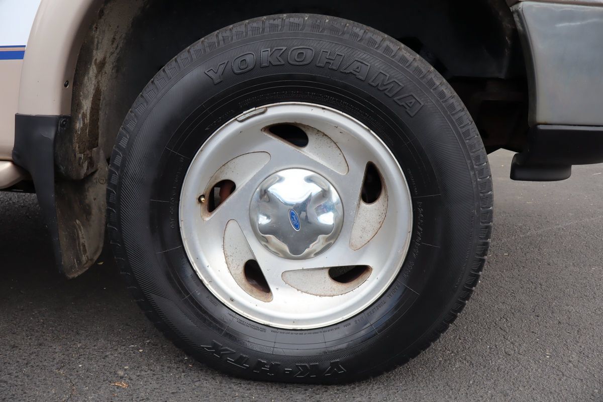 Used 1997 Ford F150 Lariat AWD/4WD image 39