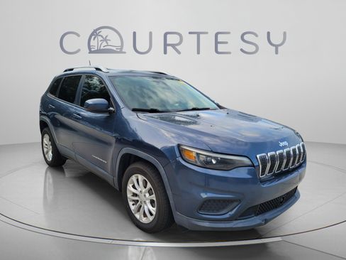 Used 2021 Jeep Cherokee Latitude FWD image 4