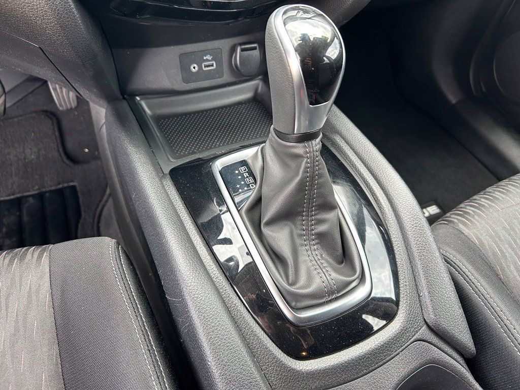Used 2020 Nissan Rogue SV AWD/4WD image 23