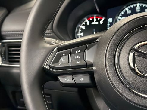 Used 2025 MAZDA CX-5 Signature image 24